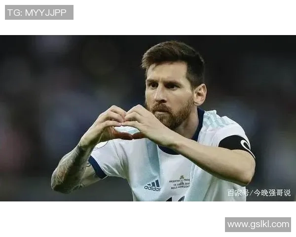 足球明星梅西太太的优雅瞬间与时尚风采尽显魅力的精彩图片合集 足球明星梅西太太的优雅瞬间与时尚风采尽显魅力的精彩图片合集