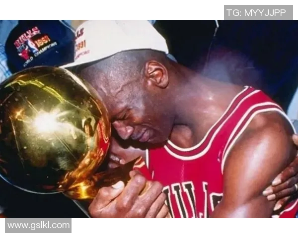 打爆篮球明星的背后故事与成长历程揭秘，让你了解他们的奋斗与荣耀