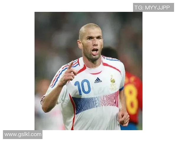 帅气足球明星头像推荐让你瞬间提升魅力与气场